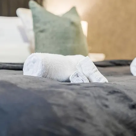 Spacious 4Br Bristol Stay - Wifi & Free Parking Prázdninový dům *